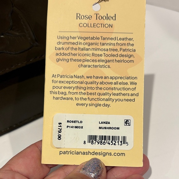 Patricia Nash rose tooled collection in mushroom Embossed Crossbody Bag bnwt - Picture 4 of 10